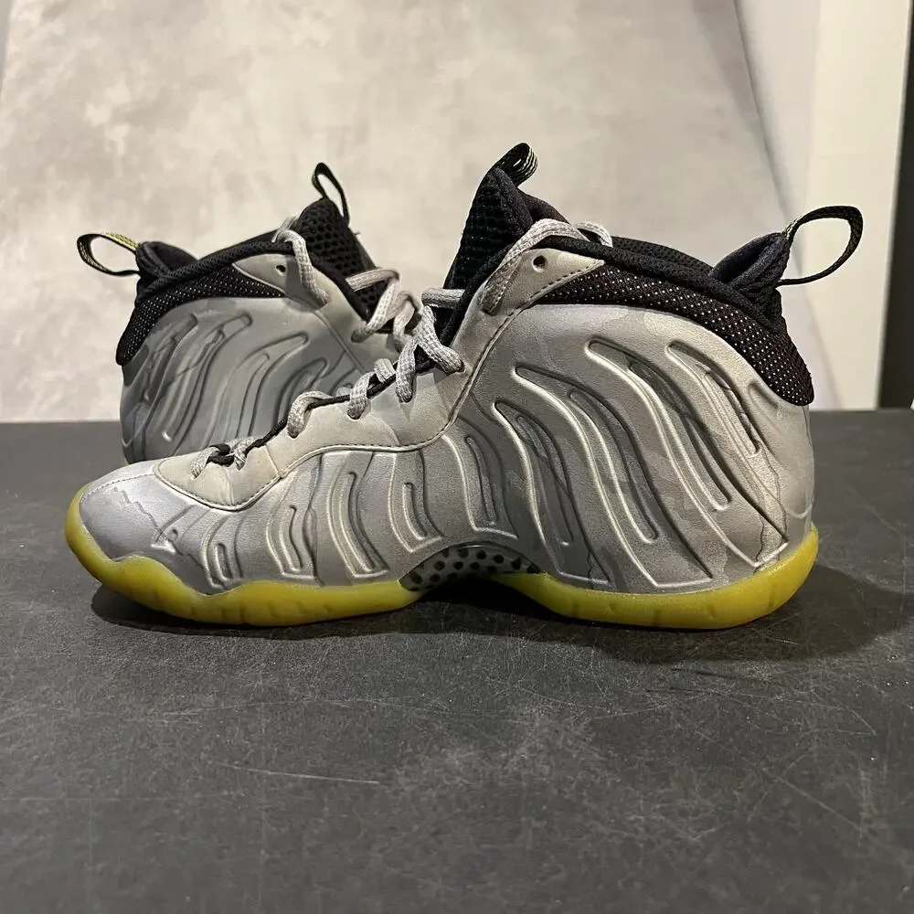 Nike Air Foamposite One Shoes Youth 6.5 Penny Silver Camo OG 644791-001 Sneakers